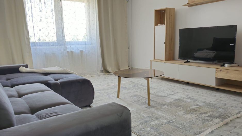 De inchiriat apartament spatios, zona Garii, et. 3, 490 euro negociabil - Poză 2