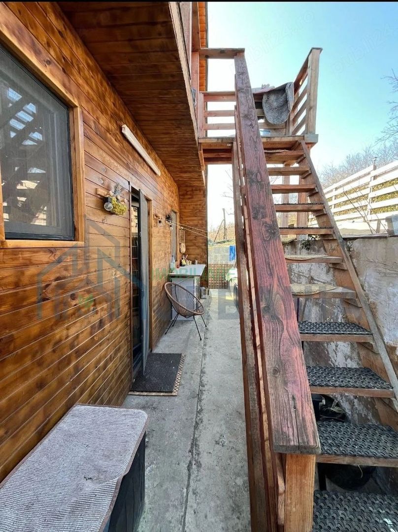 Casă A-Frame cu teren de 750 mp în Rediu, Iași - 86 mp utili, 3 camere, foișor, 2 locuri de parcare - Poză 1