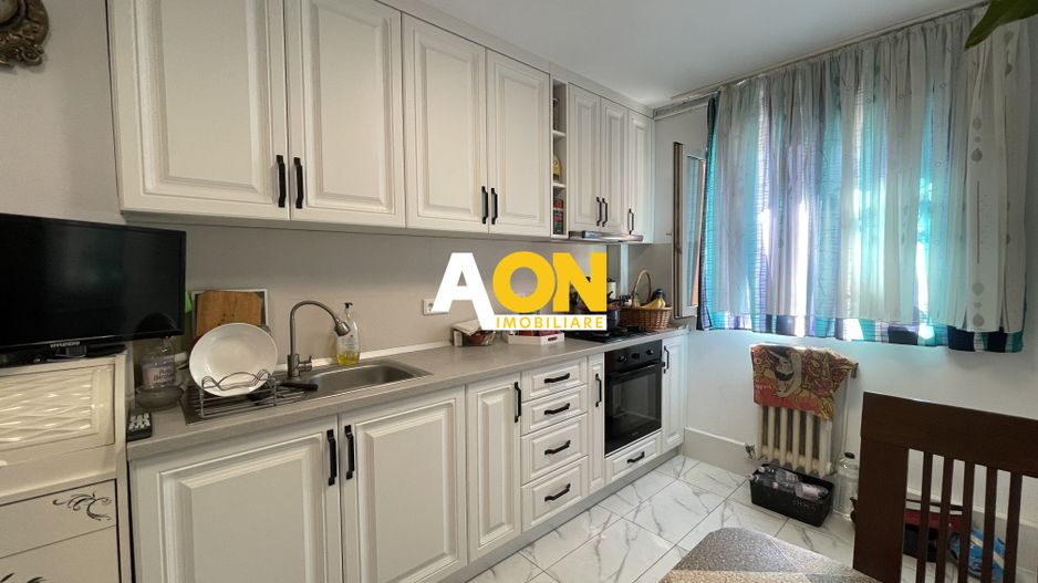 Apartament cu 3 Camere, Etaj 1, Zona Kaufland - Poză 1