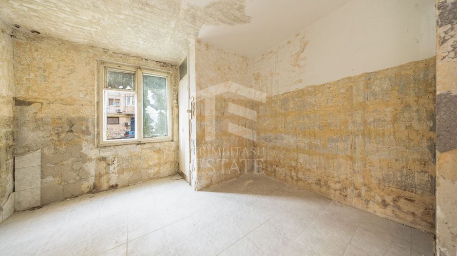 Triaj-Coresi-3 camere+2 bai-70 mp utili NERENOVAT - Poză 16