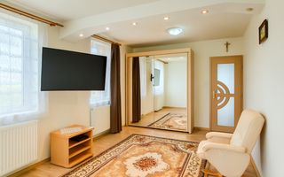 Duplex spațios | 200 mp utili | 10 ari teren | Gălănești, Suceava - Poză 1