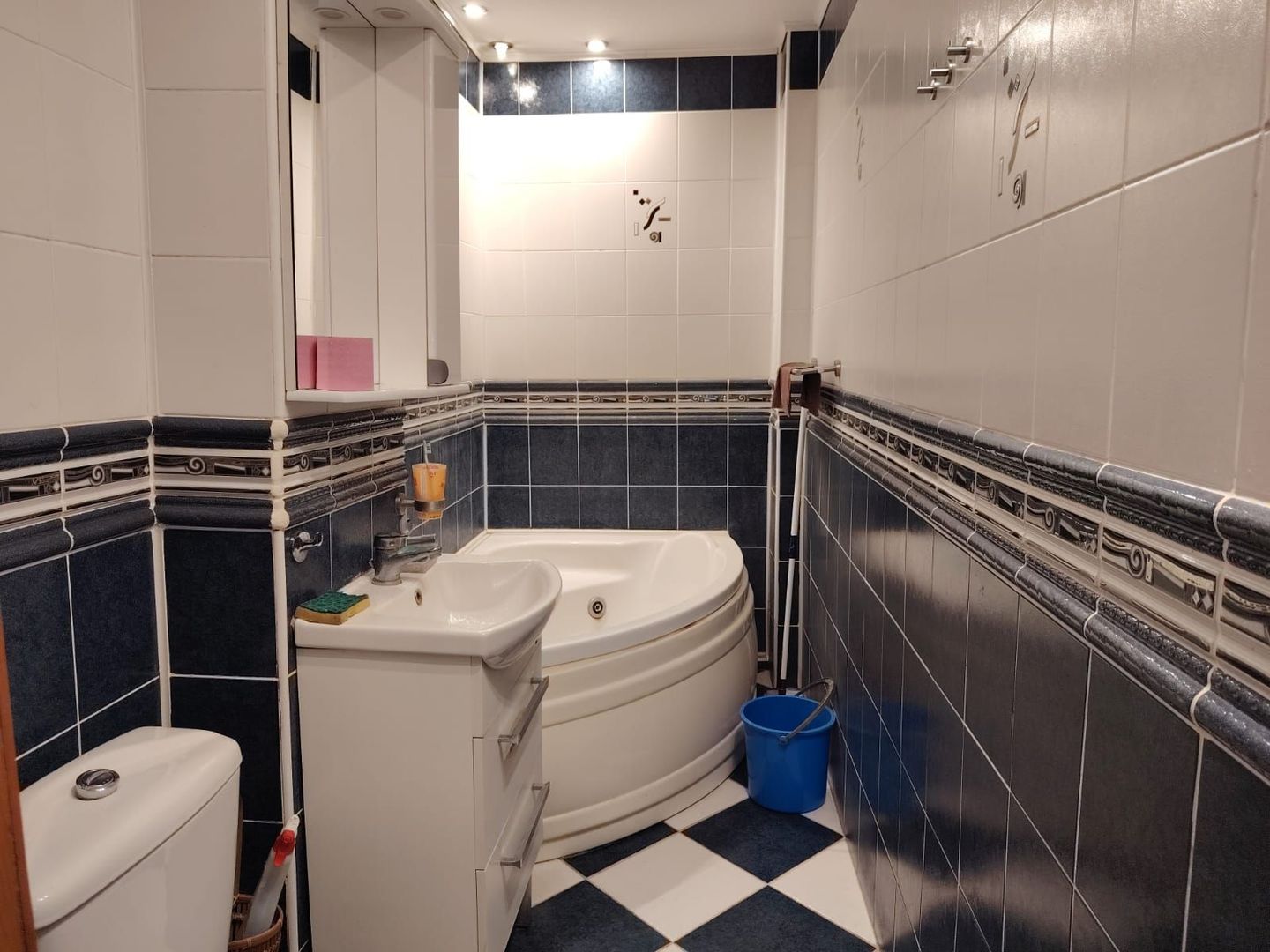 Inchiriez apartament 2 camere Port. - Poză 5