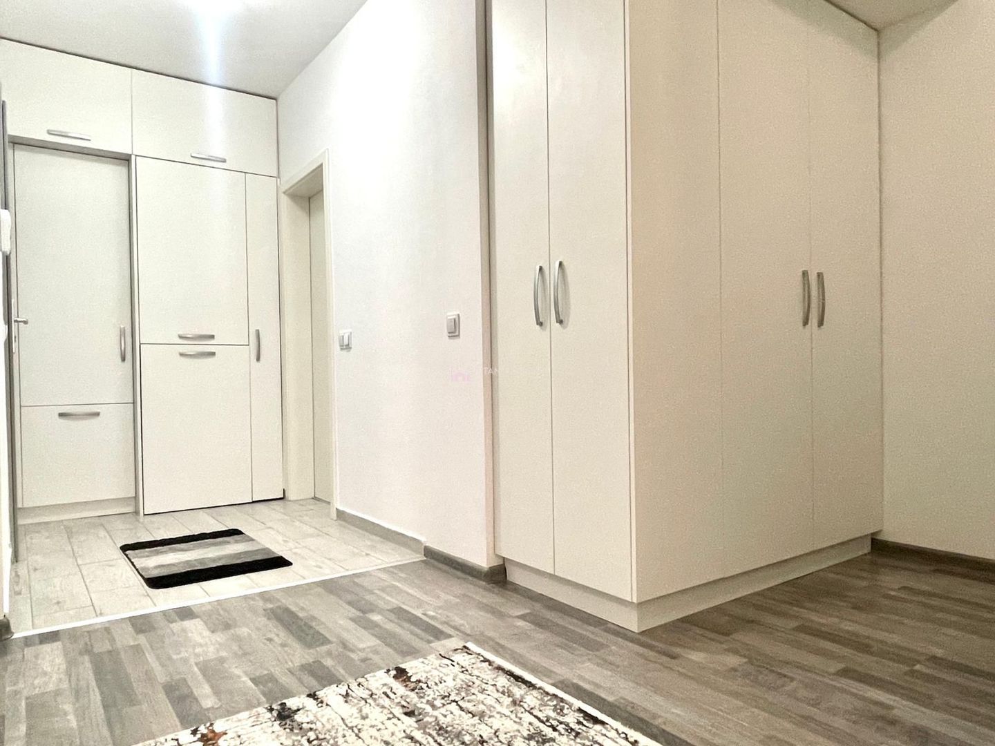 Studio modern, parcare+boxa, Maurer Coresi, pretabil regim hotelier - Poză 5