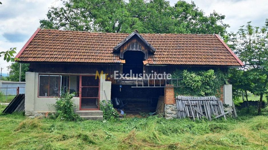 Casa cu teren la Polovragi - Poză 5