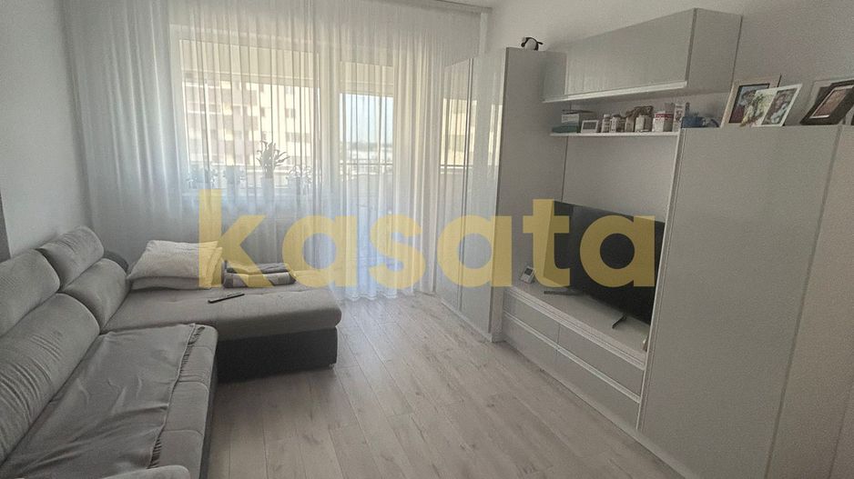 Apartament 2 Camere | Loc de parcare| Decomandat | Etaj Intermediar - Poză 1