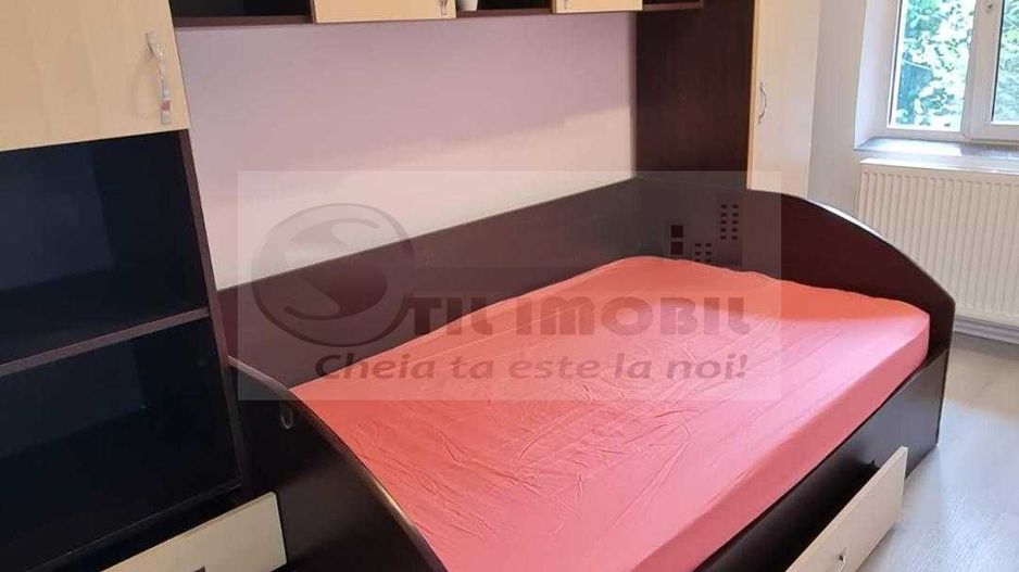 Apartament 3 camere– Str. Sf. Lazăr, vis-a-vis de Palas Mall, RENOVAT - Poză 3