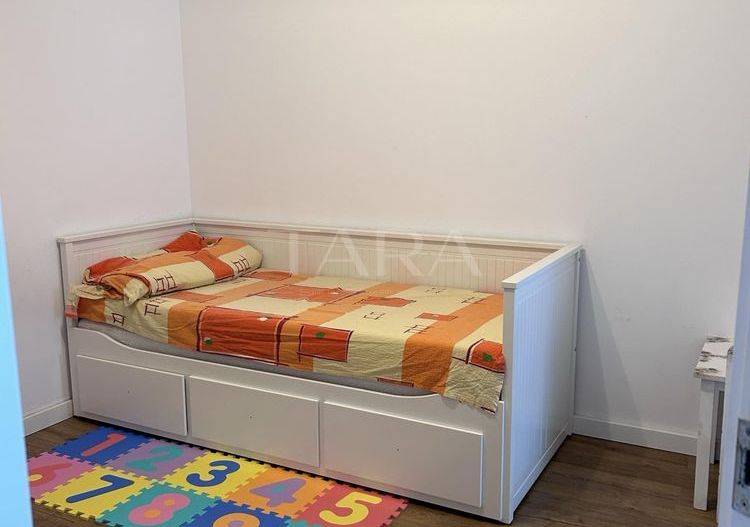 Apartament 2 camere + living cu bucătărie, zona Metro - Poză 5