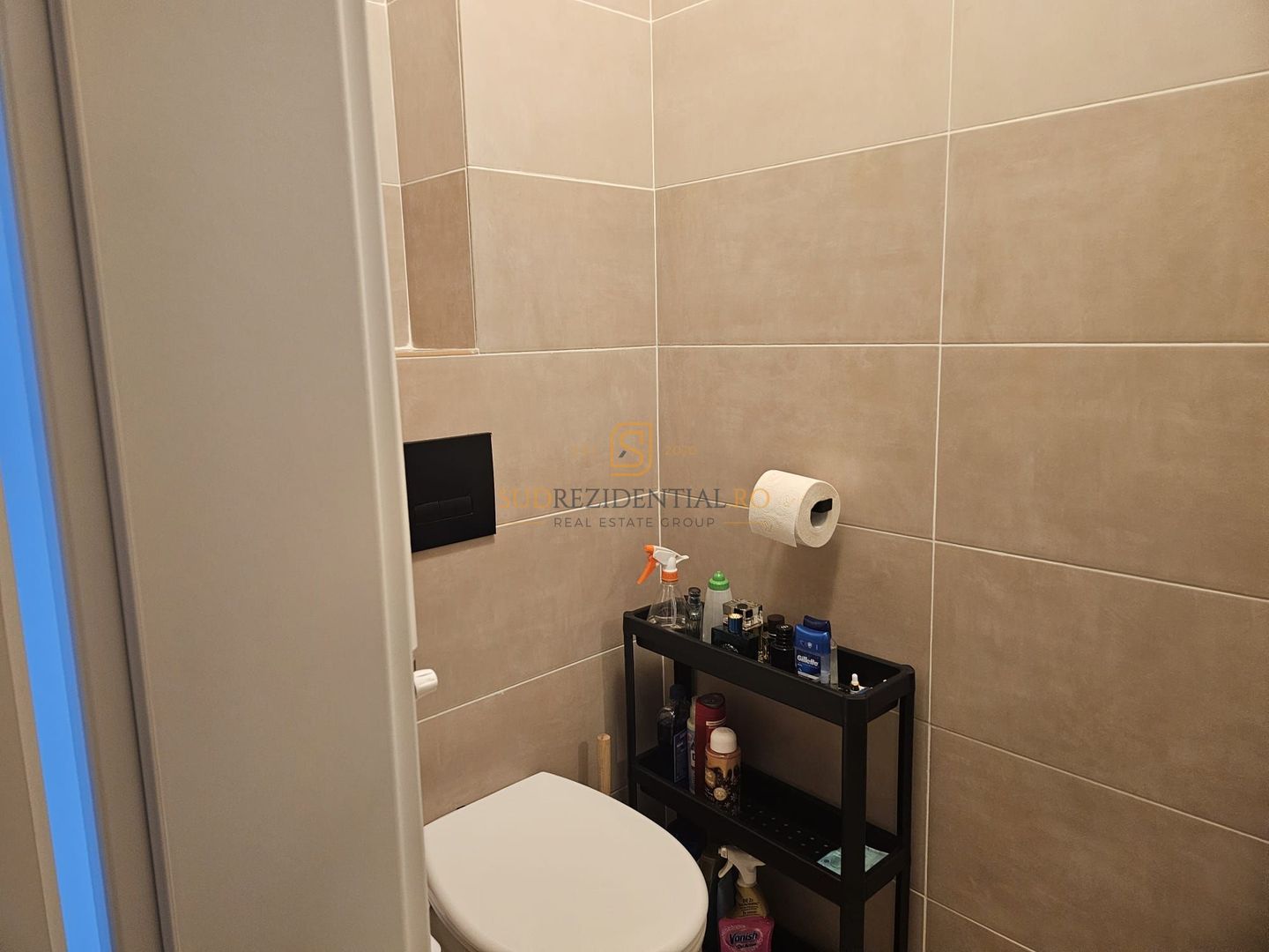 Apartament cu 3 camere, complet mobilat si utilat, acces rapid metrou - Poză 22