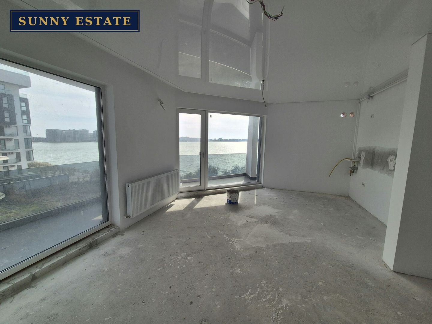 Ap. 2 camere de vânzare, vedere panoramică la lac, Mamaia Nord - Poză 6
