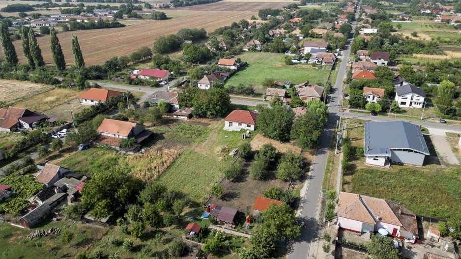 Teren intravilan localitatea Iratoșu - Poză 2