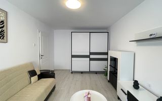 Apartament 3 camere de închiriat | Etajul 2 | Zona Micro 17 - Poză 1