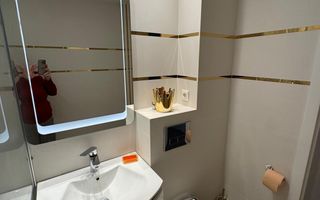 Apartament 2 camere, renovat si amenajat modern, metrou P-ța Unirii la 10 min. - Poză 12