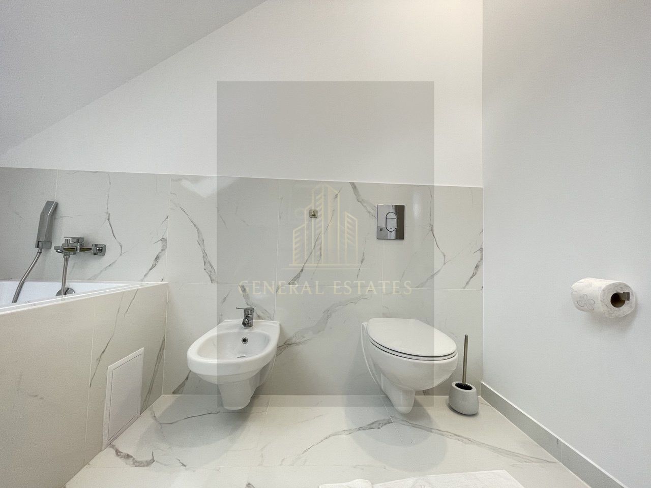 Casă cu design modern & suflet autentic – 200 m² de confort și rafinam - Poză 45