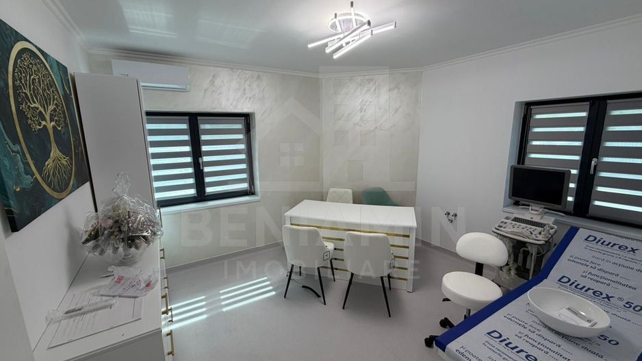 Spatiu modern cabinete medicale parter 50mp Toporasi Promenada - Poză 1