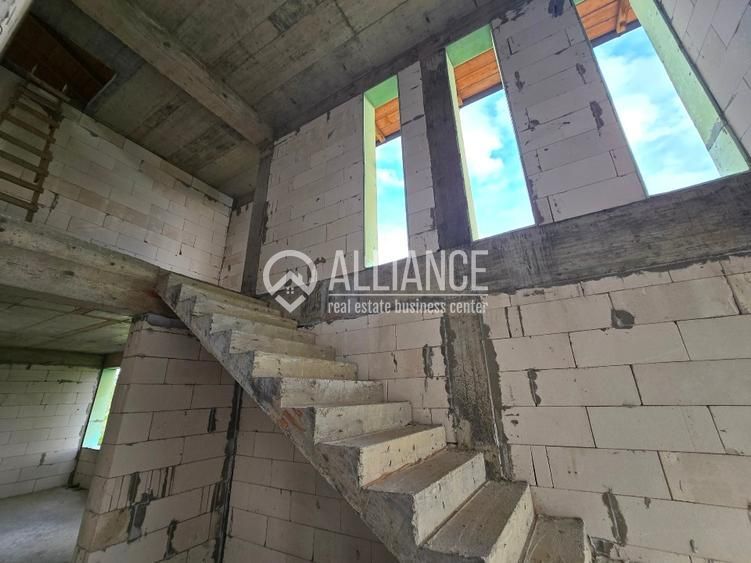 VALU LUI TRAIAN-Casa la rosu + acoperis complet - Poză 14