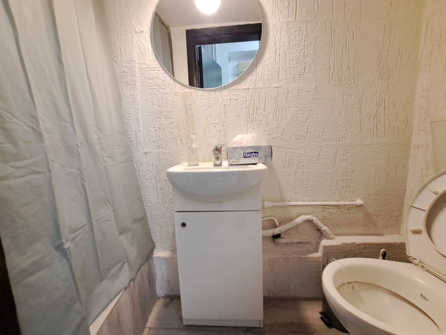 Apartament 5 camere + garaj + 2 camere = 170 mp totali - Universitate - Poză 11