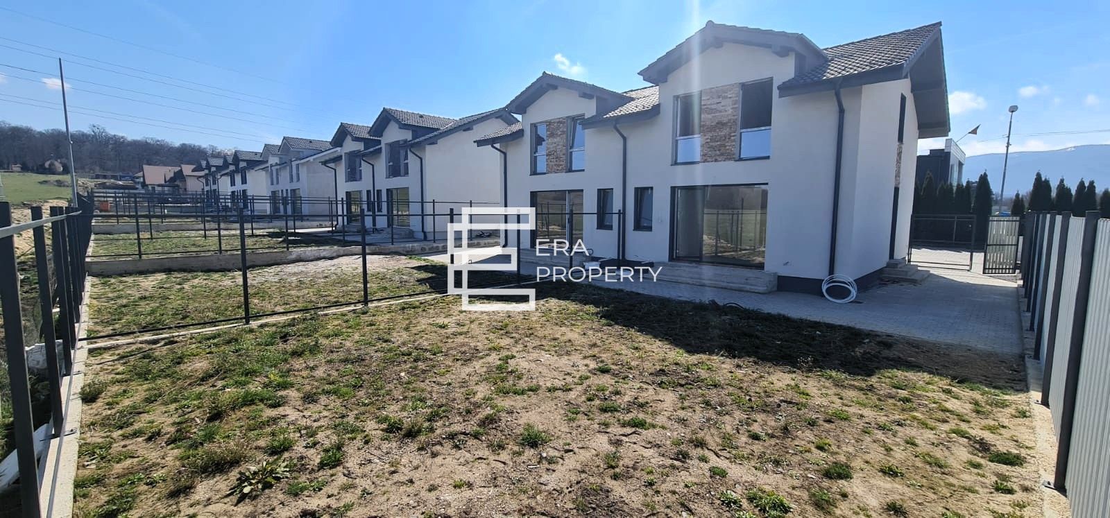 Duplex 4 camere | 97 mp utili | teren 270 mp | curte generoasă |predare la cheie - Poză 3