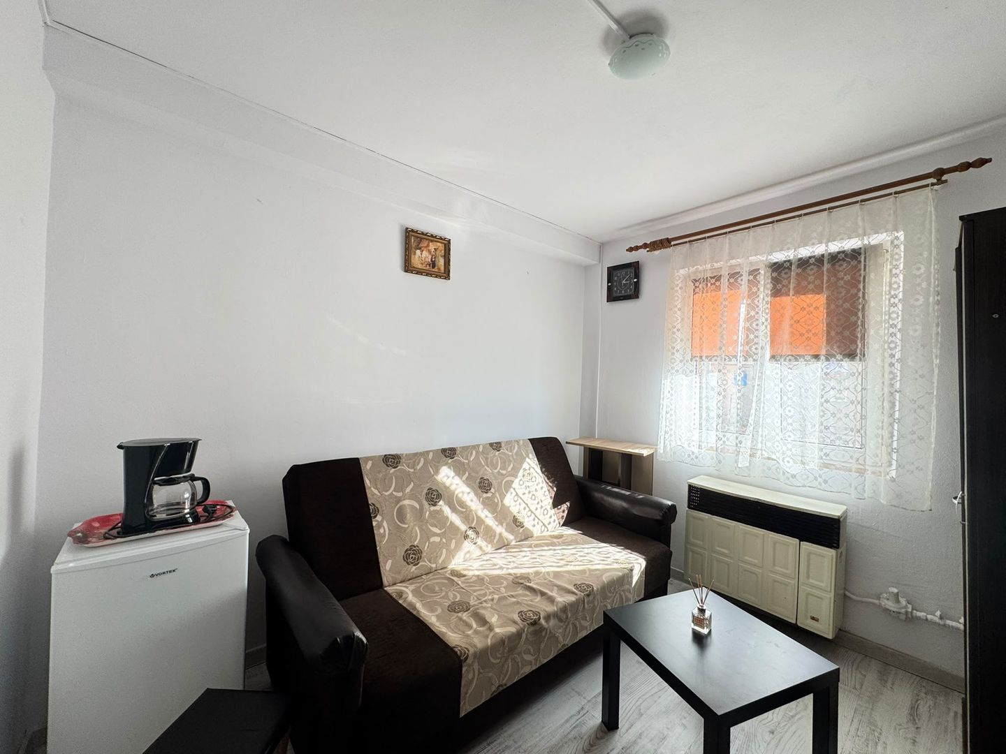 Garsoniera la parter zona Stefan Cel Mare - Poză 3