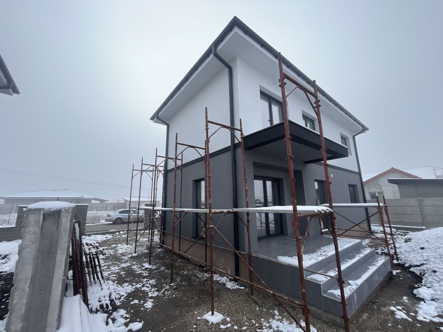 Sacalaz individuala P+E,Terasa,balcon,2 bai,5 camere,2 F.s - Poză 7