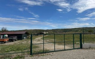 Teren de vanzare la 7 km de Onesti - Casin - Poză 1