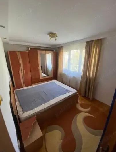 Apartament de Inchiriat 3 camere Titan + Parcare - Poză 1