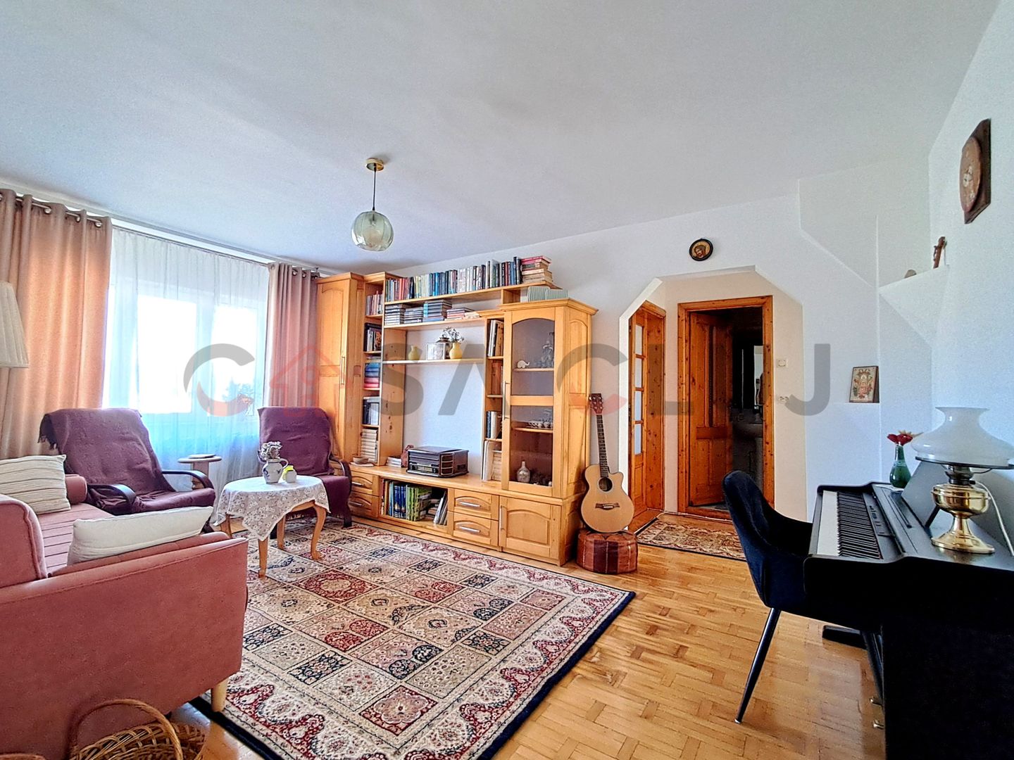 4 camere, 2 balcoane,2 Bai , parcare – zona Piața Flora!! - Poză 7