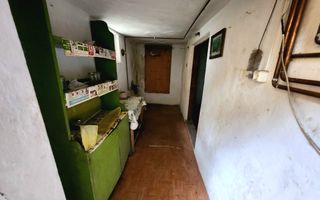 De vanzare casa 3 camere, 719mp teren, Cetate - Poză 9