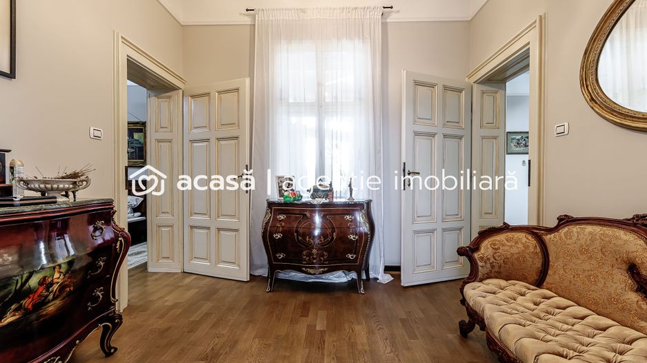 VÂNDUT Visezi la o proprietate unică, plină de istorie și farmec? - Poză 6