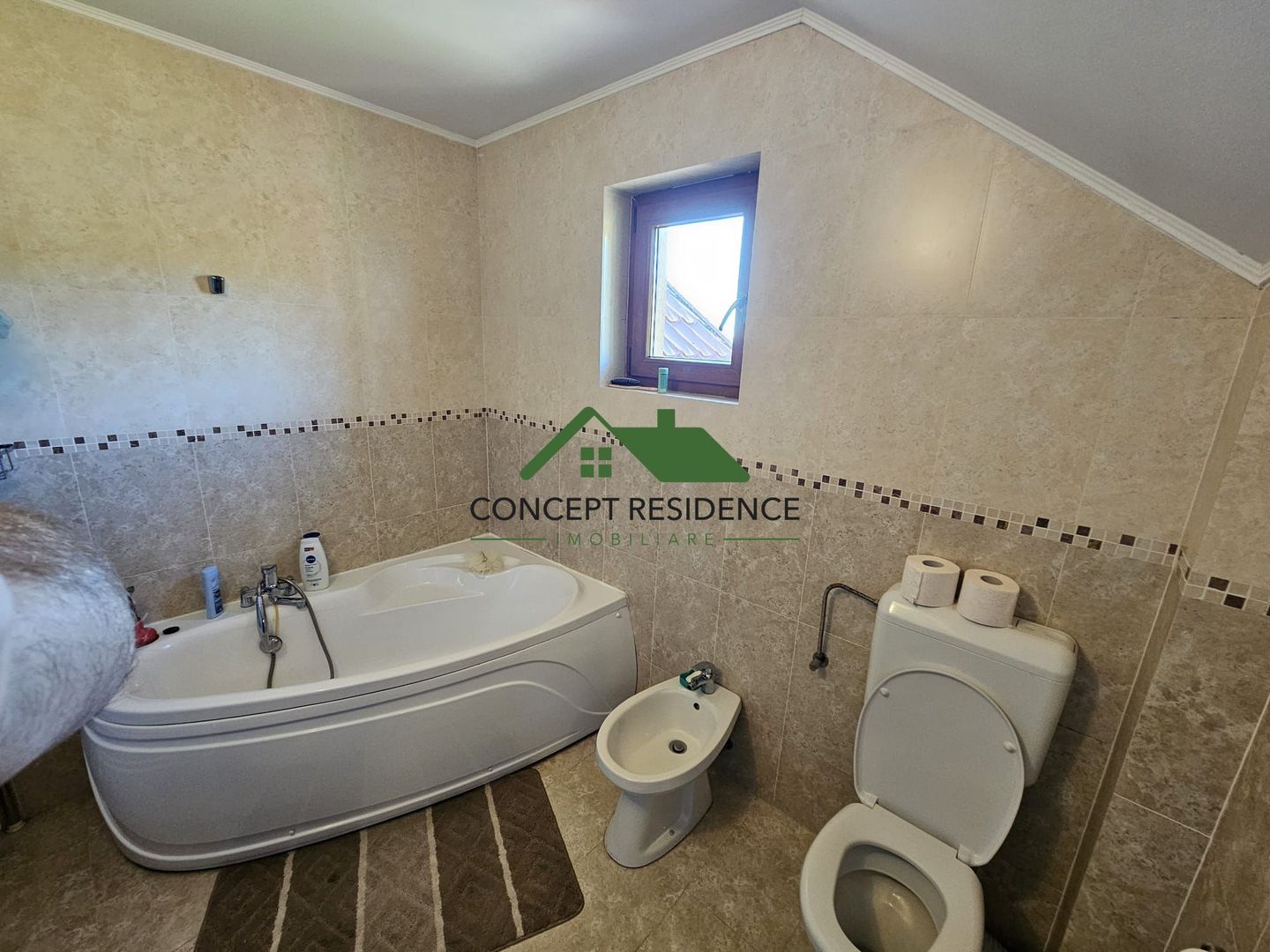 Casă cu vedere panoramică, 300 mp utili – Victoriei, zona Dura - Poză 7