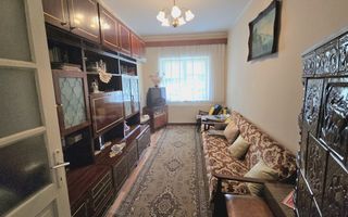 Casă cochetă cu 3 camere de vânzare, chiar în inima orașului Satu Mare! - Poză 3