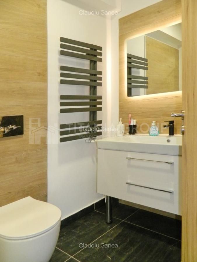 Apartament superb de 4 camere, curte proprie, zona Bartolomeu. - Poză 5