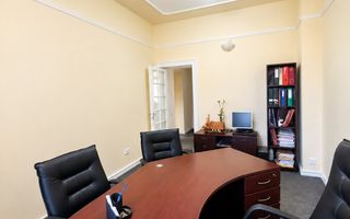 Oportunitate de investitie! Vila ultracentrala, zona Armeneasaca, com - Poză 6