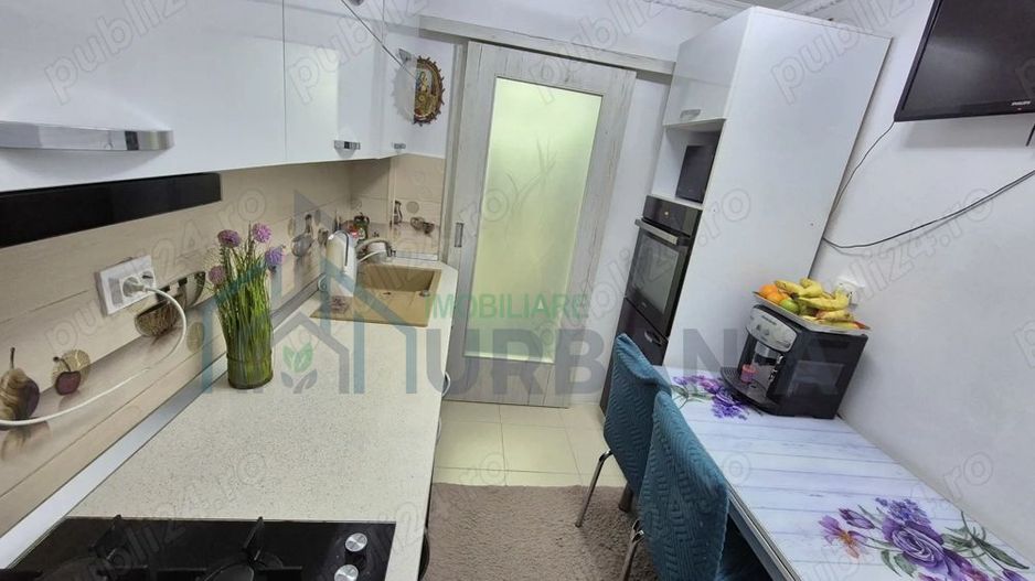 Apartament 3 camere etaj 4 de vânzare Podu Roș, Aleea Rozelor - Poză 1