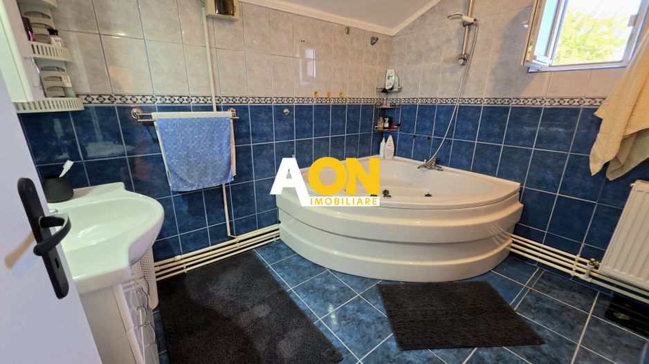 Casa 4 Camere, Zona Centru, 463mp Teren - Poză 4