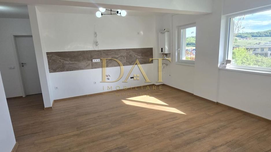 Apartament 3 camere | finisat | zona Petrom - Poză 6