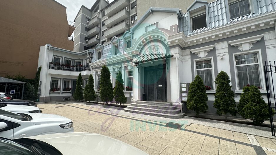 Casă renovată și consolidată, ideală pentru birouri sau activități comerciale - Poză 1