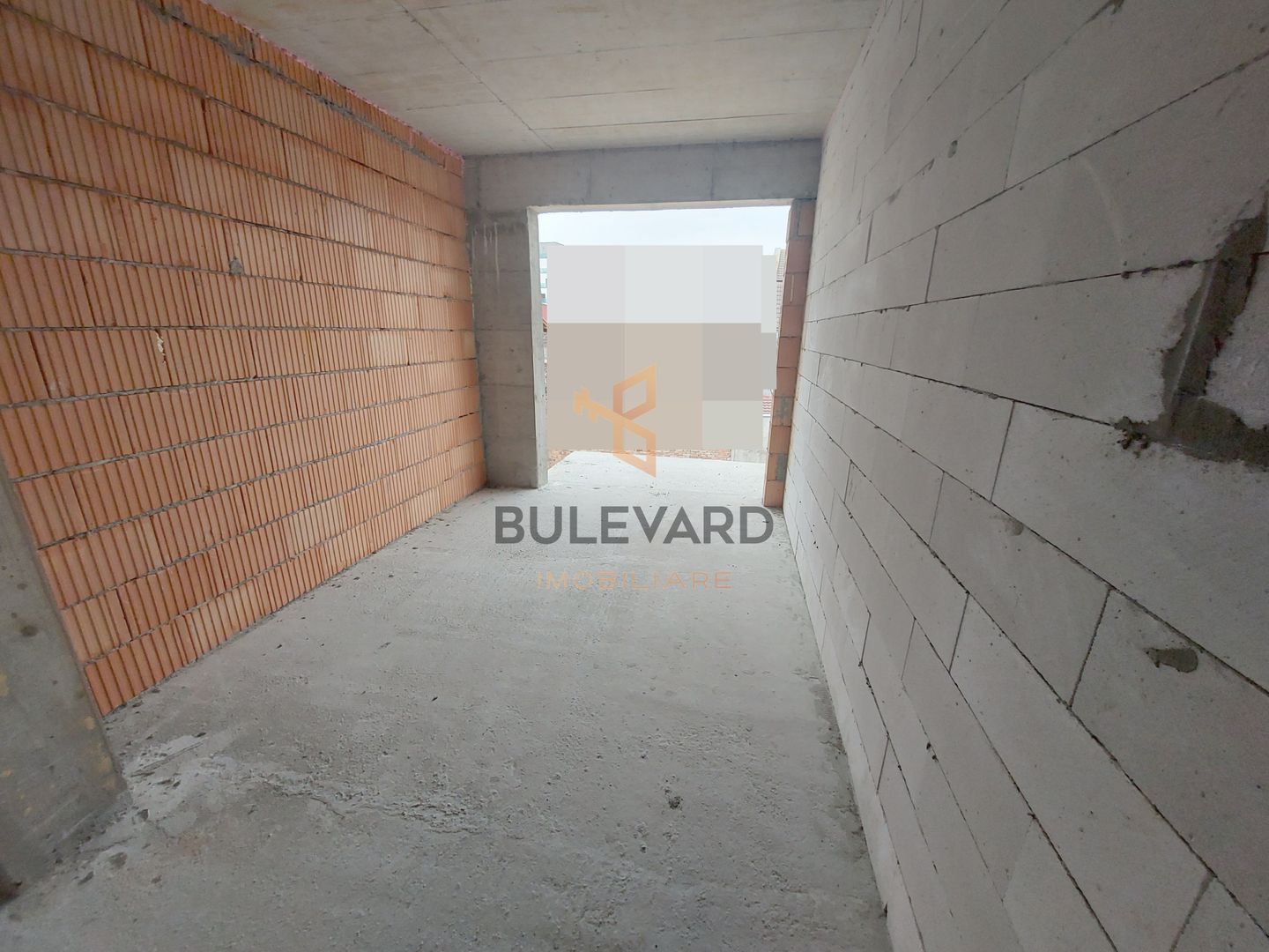 Apartament cu 2 camere,  finisaje incluse, zona Piata 1 Mai! - Poză 7