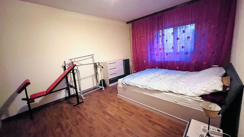 APARTAMENT 3 CAMERE RENOVAT BLOC 1978 - Poză 2