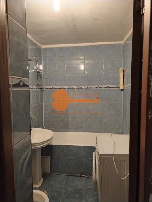 Apartament cu 4 camere in zona Gorjului - Poză 8
