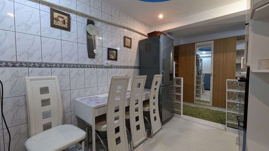 Vanzare Apartament 3 camere  în zona P-ta Alba Iulia - Poză 13