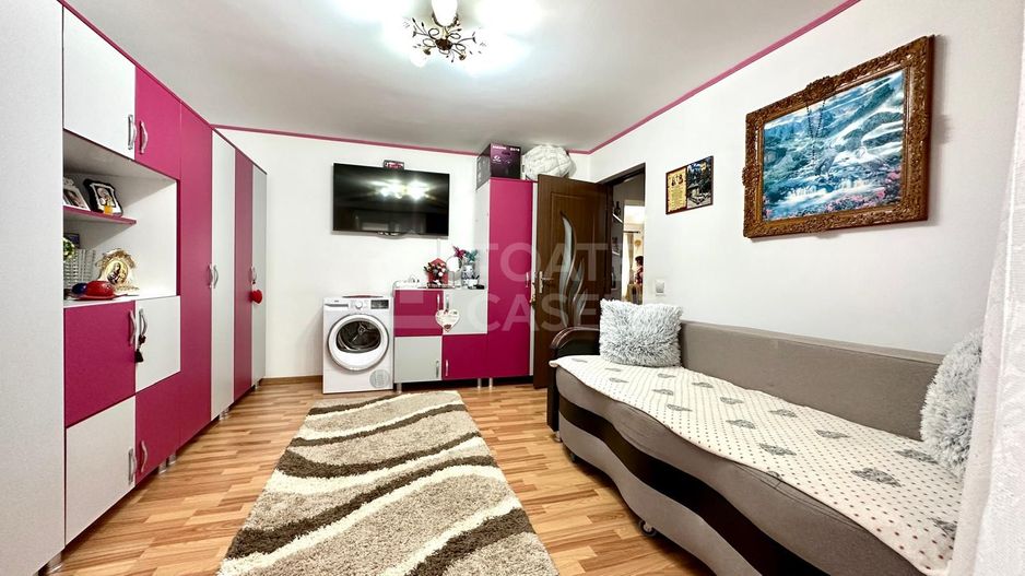 Apartament 3 camere, 2 balcoane inchise, loc de parcare, zona Junior - Poză 5