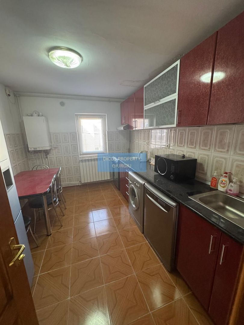 Apartament 3 camere de vânzare – Decebal - Schiță 2