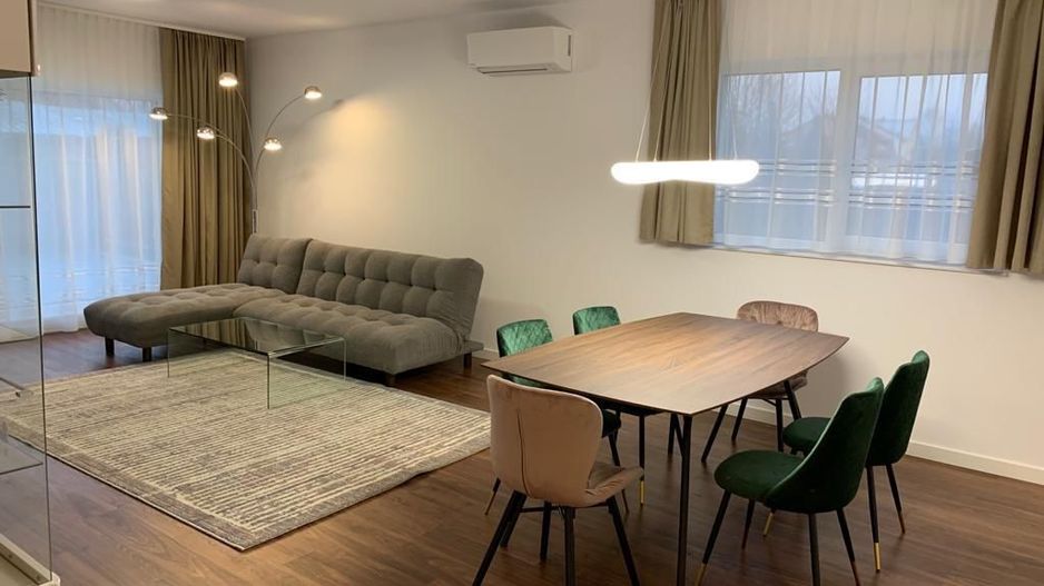 Apartament in vila cu curte  Dumbravita - Poză 3