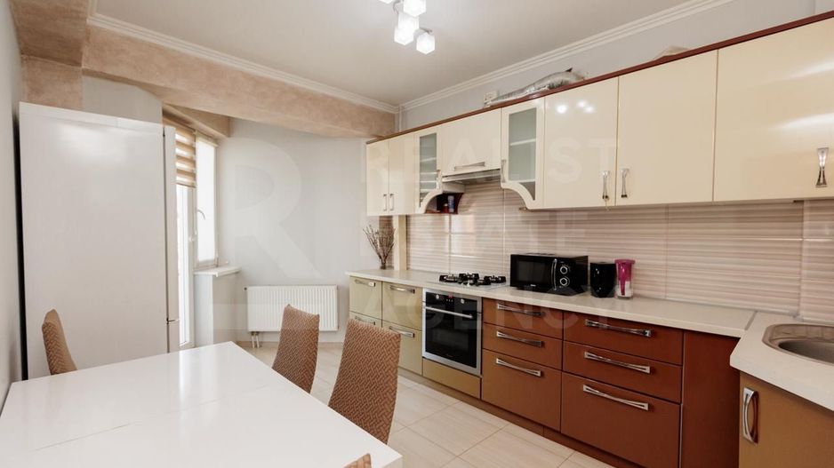 Vânzare, apartament, 2 camere, strada Valea Trandafirilor, Botanica - Poză 2