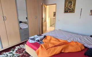 Casa pentru 2 familii, 7 Camere, 2 Garaje, 1500MP Teren - Poză 18