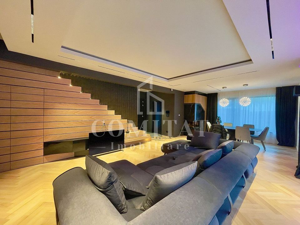 0% comision Vilă de lux la cheie lângă liziera pădurii - Poză 1