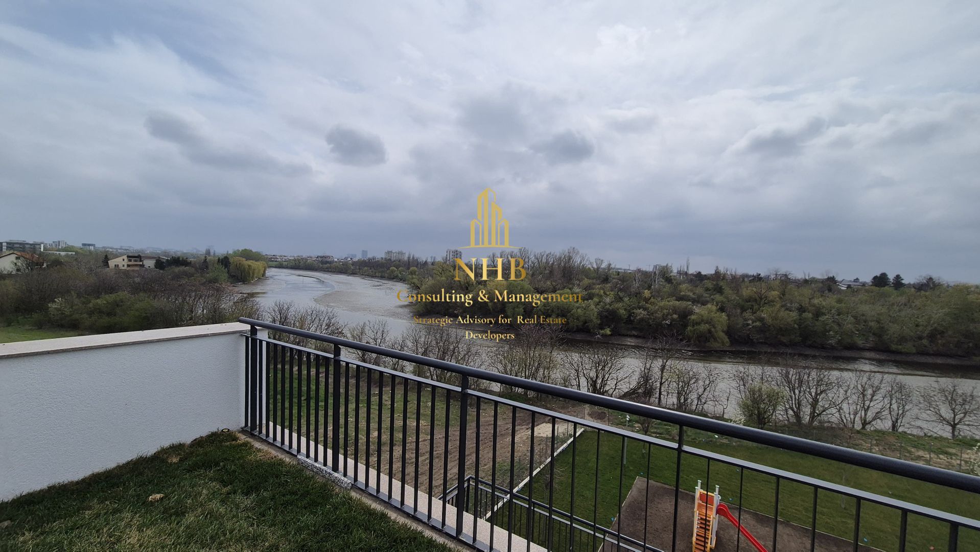 Penthouse 4 camere, 4 bai, 166 mp, terasa 145 mp - metrou Starulesti - Poză 21