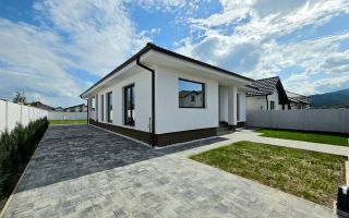 Casă Individuală de Vânzare, 4 Camere, 500mp Teren, Zona Alba Micești - Poză 1