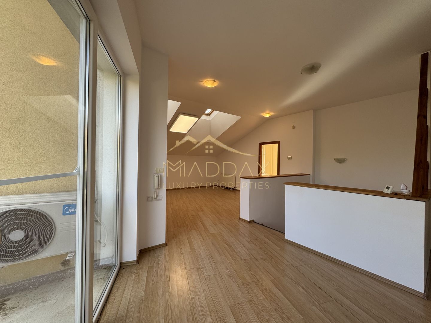 Vila Individuala 7 camere*Piscina*Teren 1000 mp / 8 parcari// Erou Iancu Nicolae - Poză 32