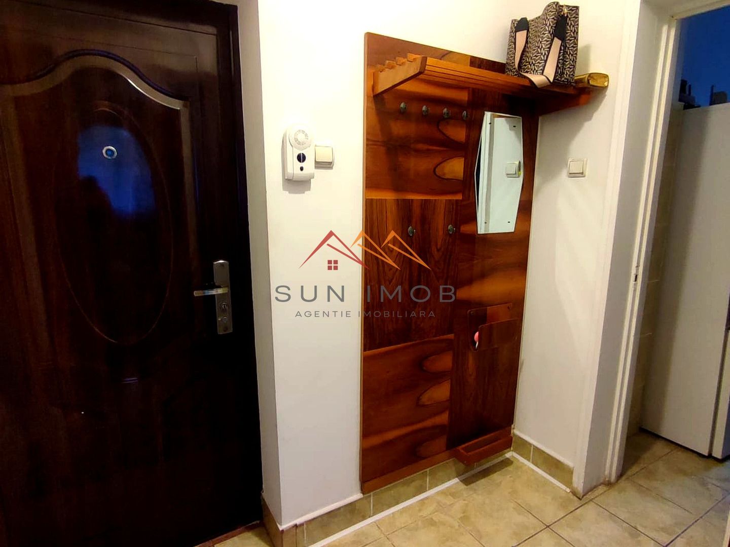 ÎNCHIRIERE APARTAMENT 2 CAMERE | ETAJ 1 | ZONA PIAȚA CENTRALĂ - Poză 10